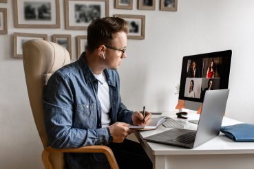 Travail à Distance : Défis et Solutions pour la Gestion de Projet